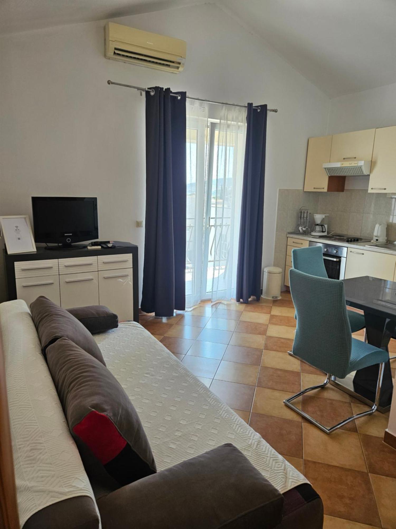 Mary Apartment