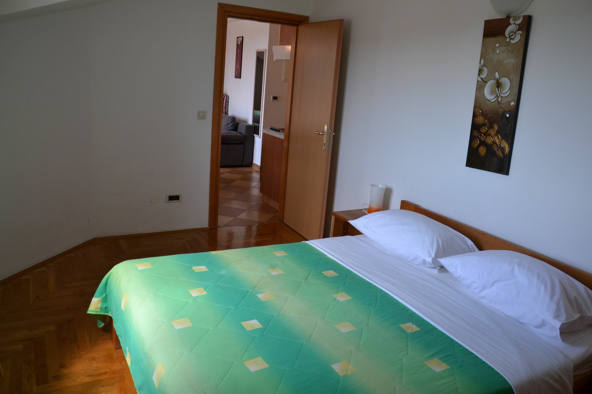 Mary Apartment